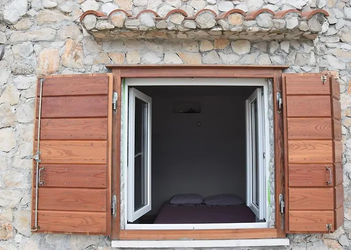 Апартаменти Mono Kai Triangle